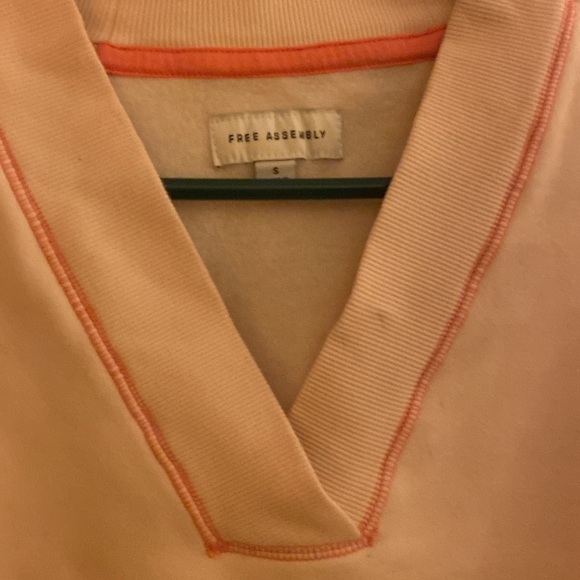 Soft pullover💕 - Picture 2 of 12